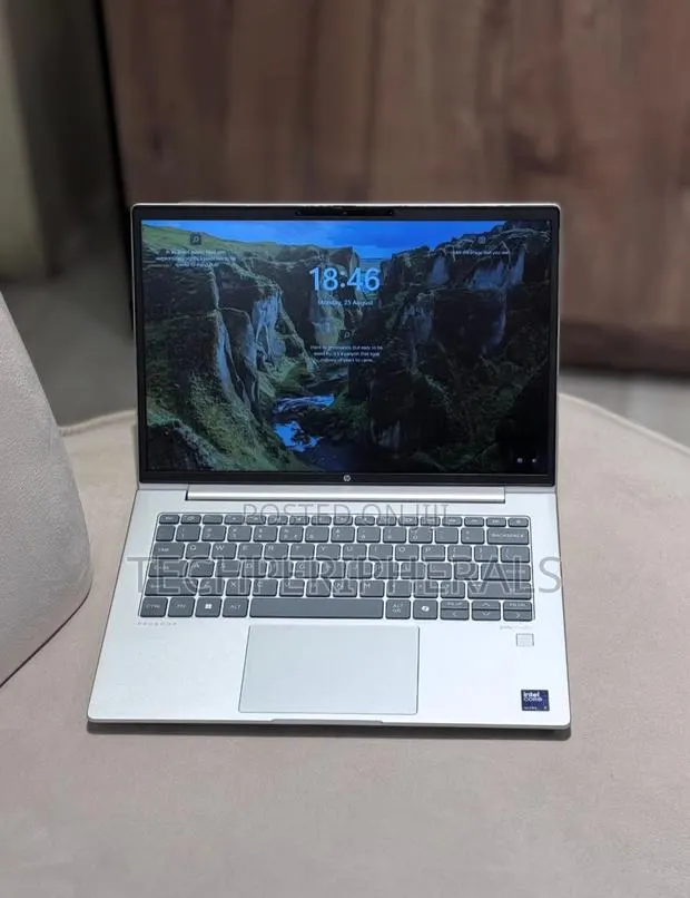New Laptop HP ProBook 440 G10 16GB Intel Core Ultra 7 SSD 512GB · Photo 1