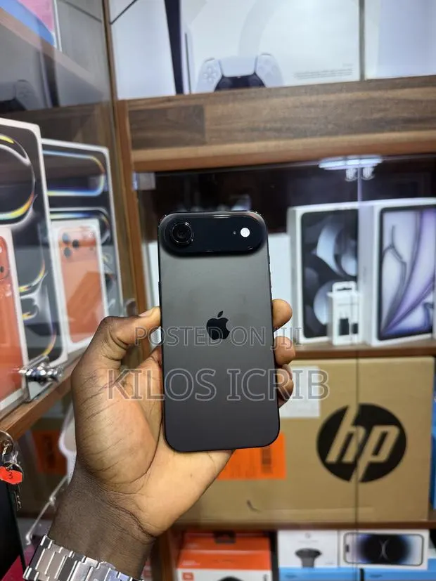 Apple iPhone Air 256 GB Black · Photo 1