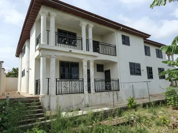 5bdrm House in Star Gate Properties, Kumasi Metropolitan for sale · Photo 1