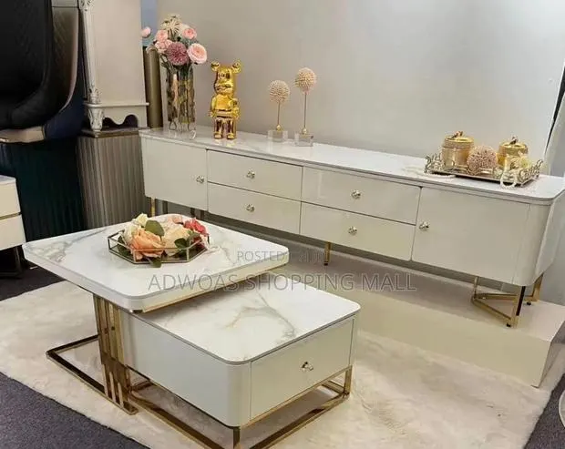 Luxury Center Table With TV Console · Photo 1