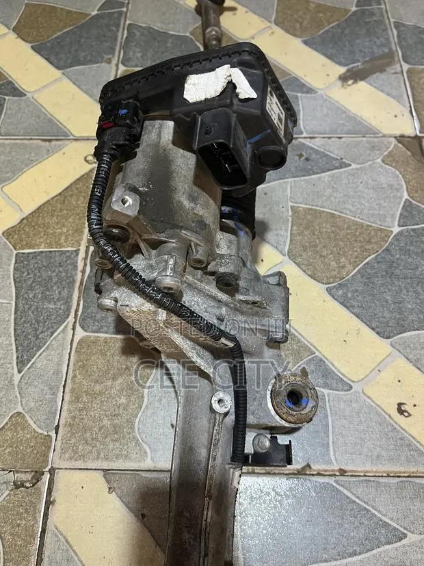 Toyota Rav4 2020-2024 Steering Rack · Photo 1