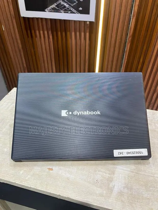 New Laptop Dynabook Satellite Pro C50-H 16GB Intel Core i5 SSD 256GB · Photo 1