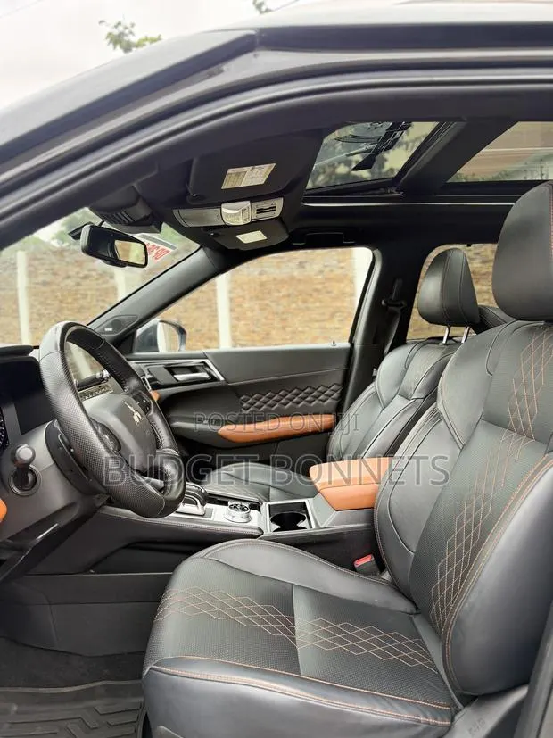 Mitsubishi Outlander Sport SEL 2024 Black · Photo 1