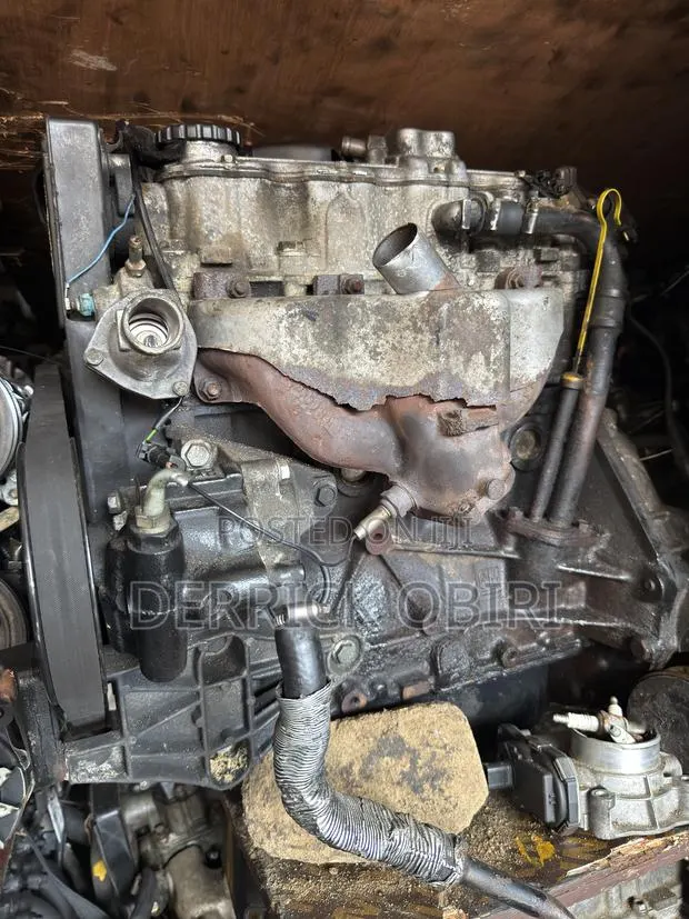 Opel Engine 1.8 Electronic Carburetor Complete Gh13000 · Photo 1