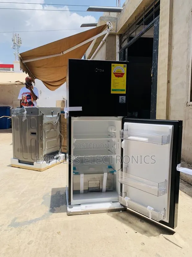 Fabulous New Double Door Fridge Midea 127l · Photo 1