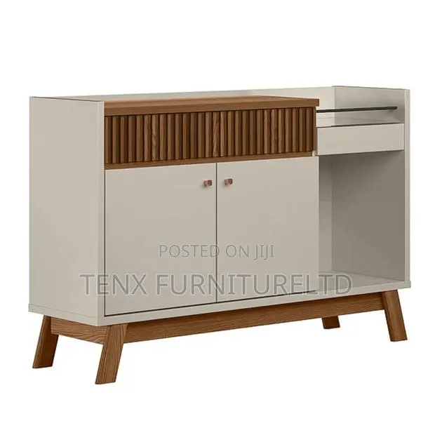 Sideboard/Buffet/ Counter(Accent) · Photo 1