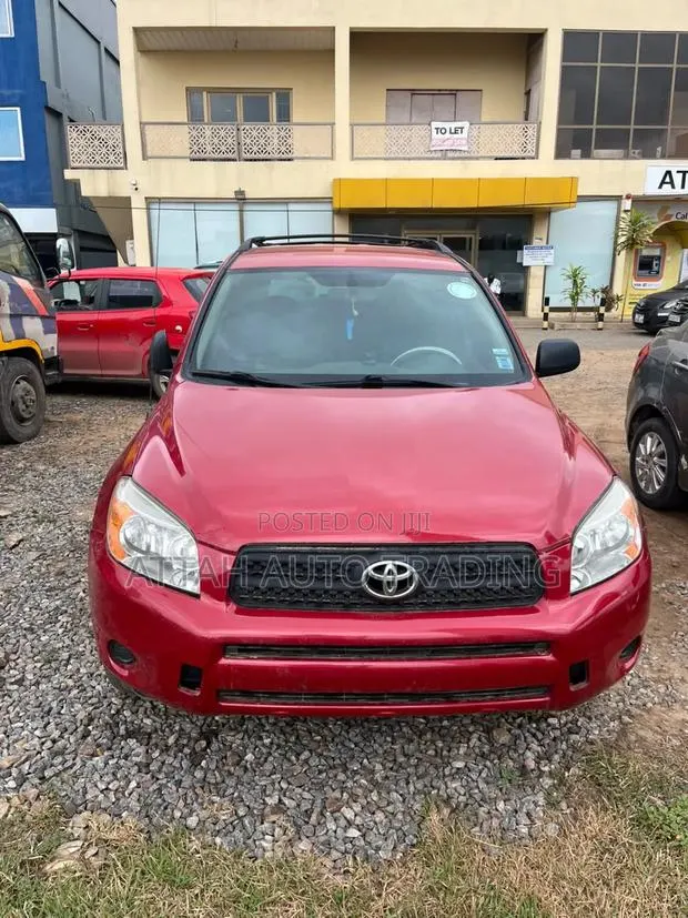 Toyota RAV4 2010 Red · Photo 1