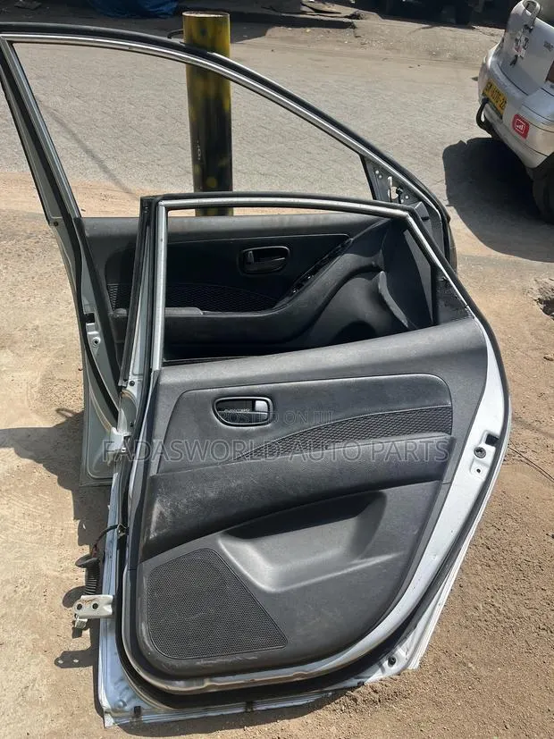 Elantra 2008 Complete Doors Set · Photo 1