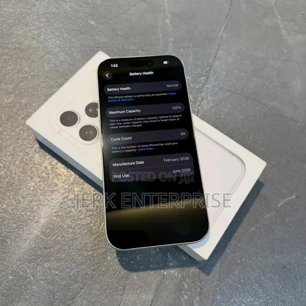 New Apple iPhone 17 Pro 256 GB White · Photo 1