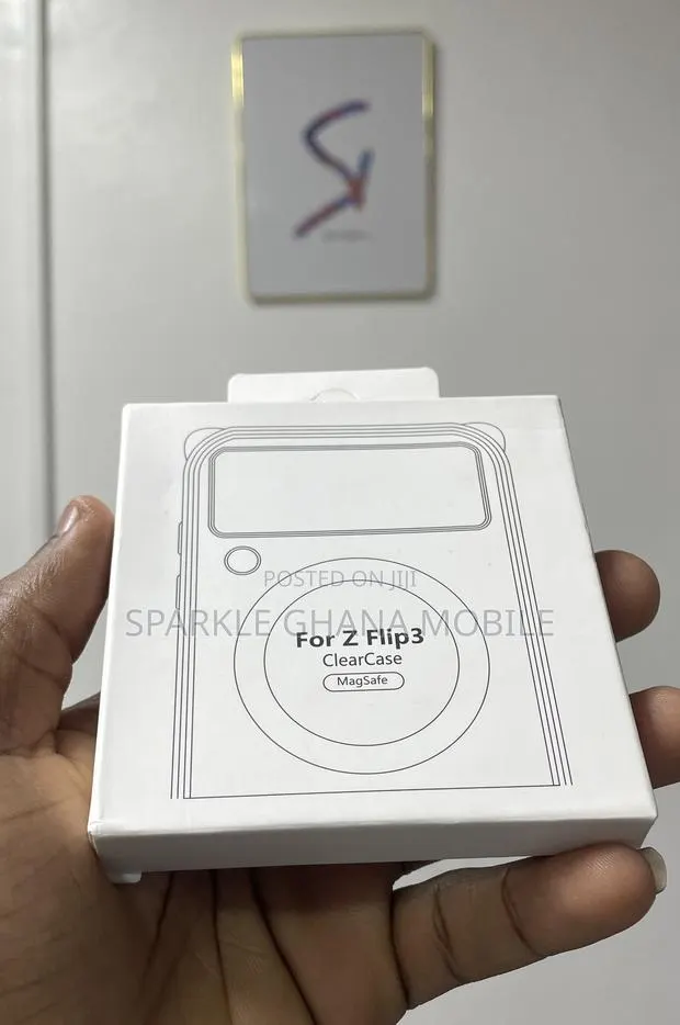 Samsung Z Flip 3 (Magsafe) Transparent Back Case · Photo 1