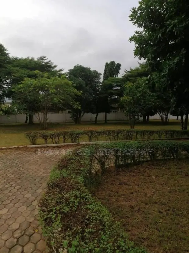 4bdrm House in Airport Residential Area for rent · Photo 6