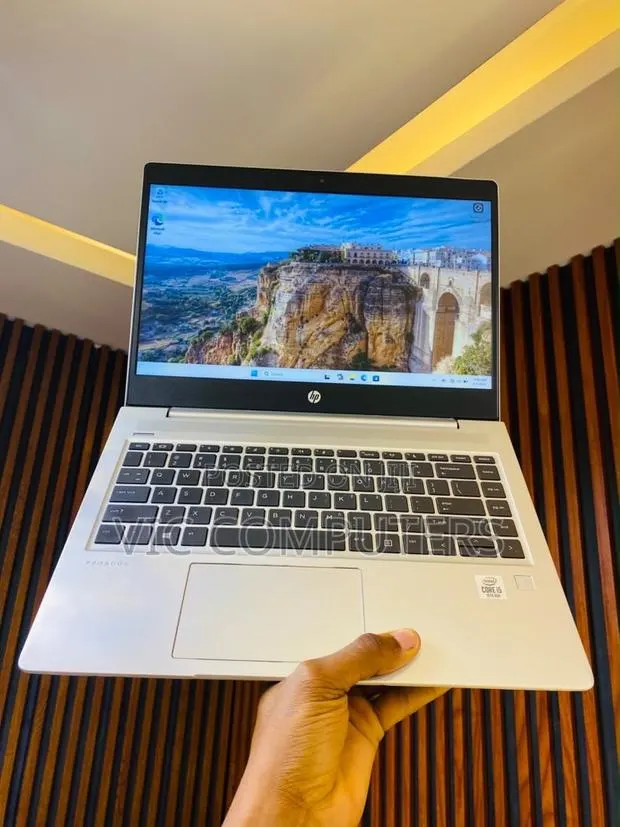 Laptop HP ProBook 440 G7 8GB Intel Core i5 SSD 256GB · Photo 1
