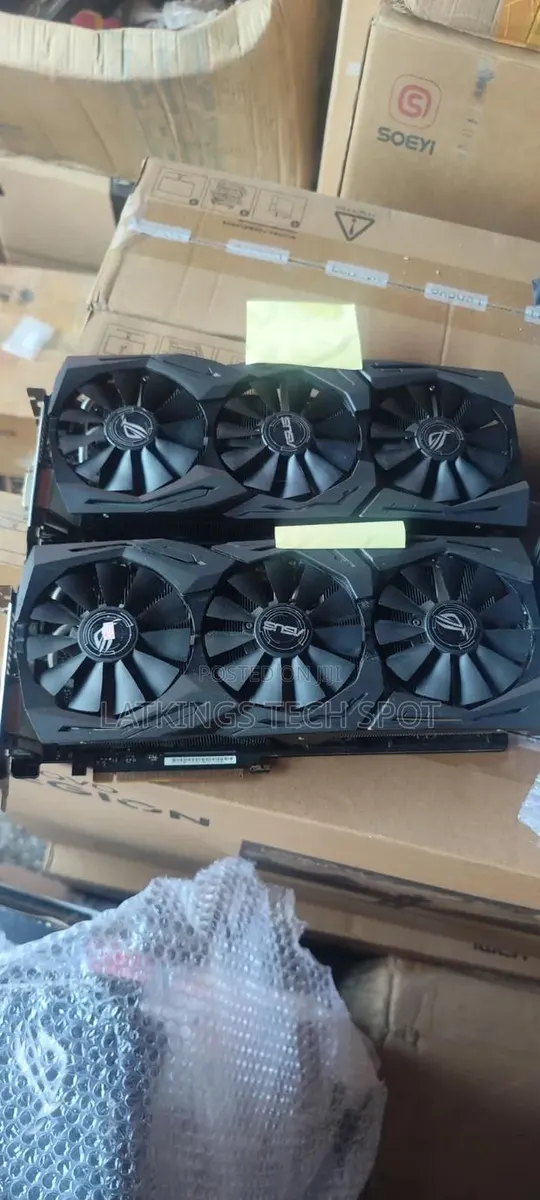 ASUS Strix GTX 1080Ti 11gb · Photo 1