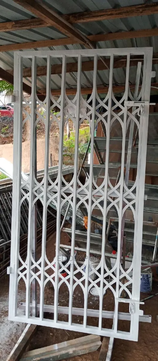 S Design Metal Burglaproof Windows · Photo 1