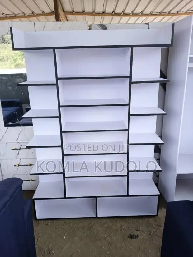 Shoe Racks · Photo 1
