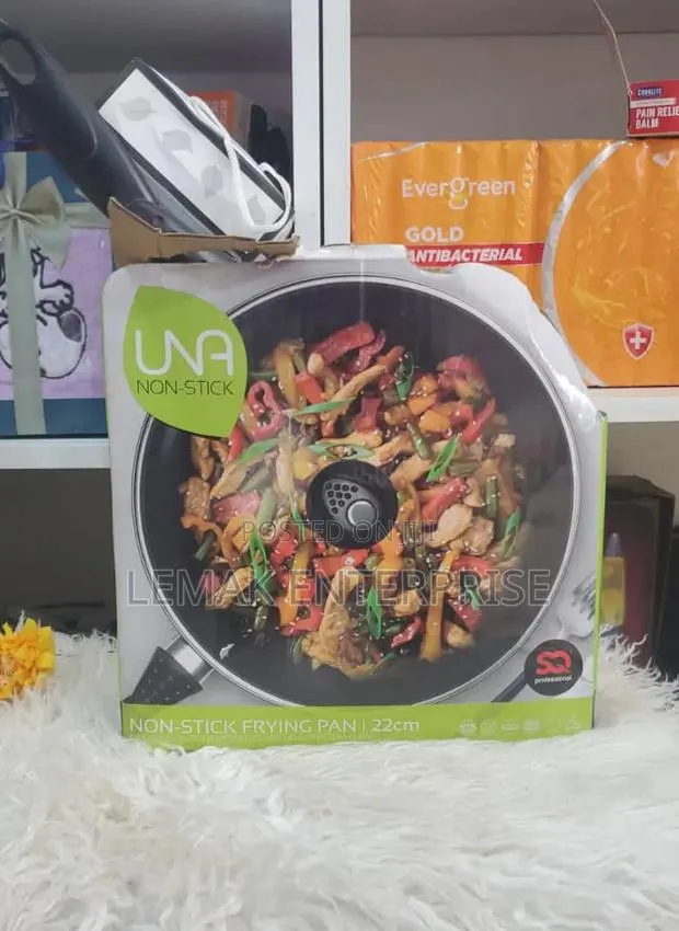 SQ Professional Una Non-Stick Frying Pan With Lid (22cm) · Photo 1