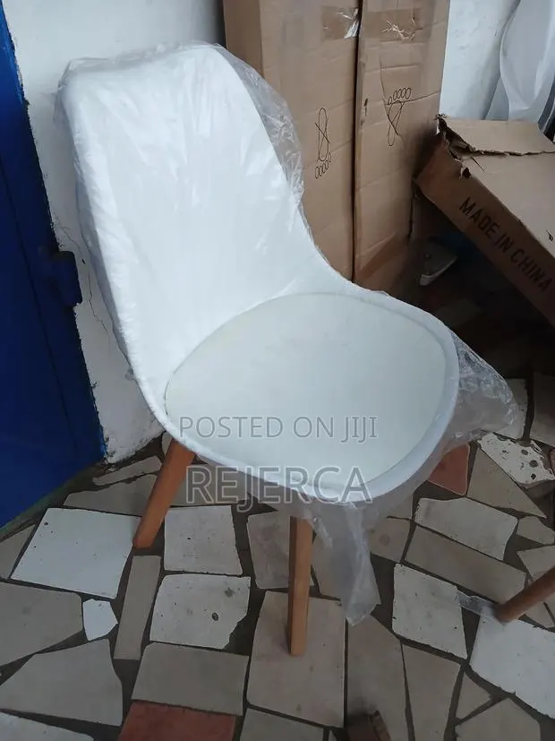 Quality Dinning Chair · Photo 1