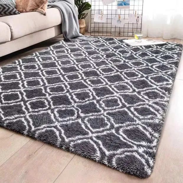 Fluffy Carpet Available in Various Colors and Sizes, (200/300cm ) · Photo 1