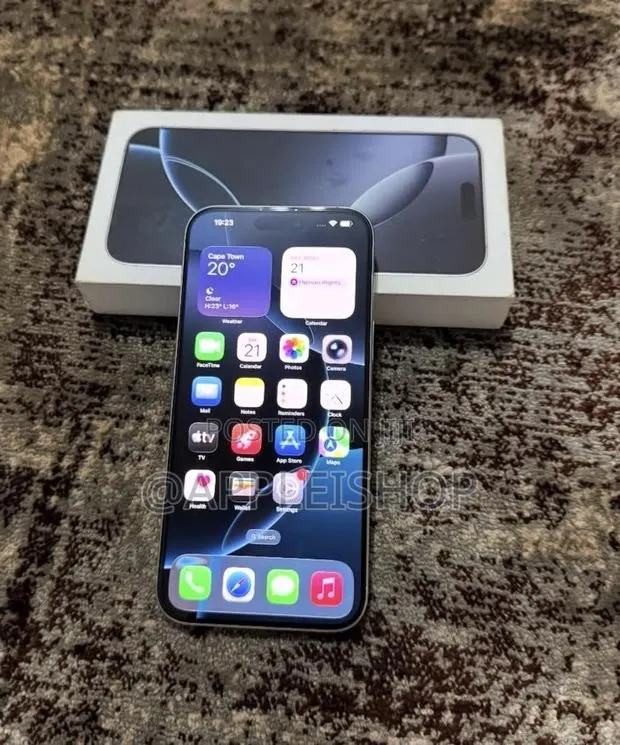 Apple iPhone 16 Pro Max 512 GB · Photo 1