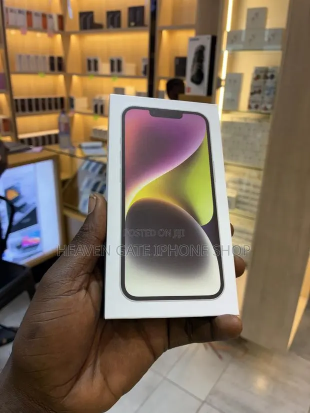 New Apple iPhone 14 128 GB White · Photo 1