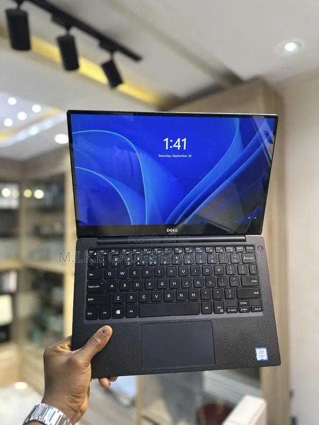 Laptop Dell XPS 13 (9360) 16GB Intel Core i7 SSD 256GB · Photo 1