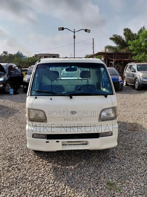 Daihatsu Hijet 2006 White · Photo 1