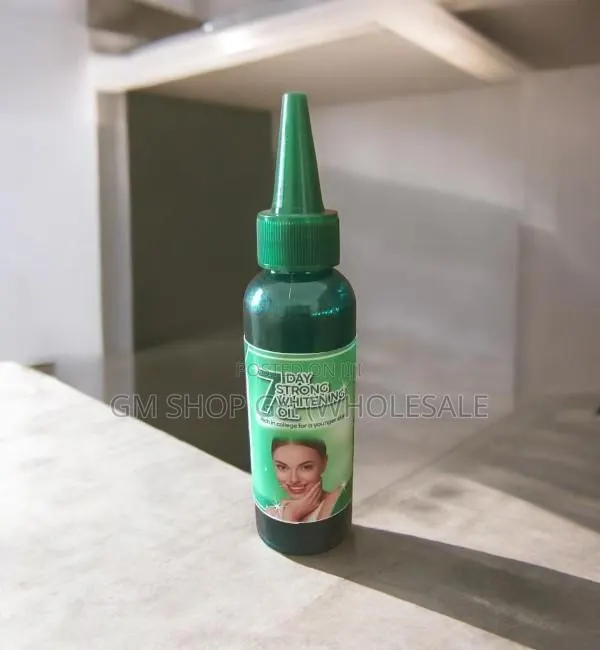 7 Days Strong Whitening Oil (100ml) · Photo 1