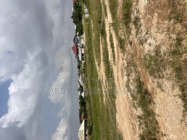 Half Plot to Sale · Photo 1