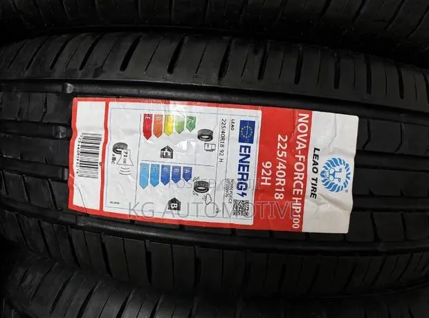225/40r18 Tyre · Photo 1