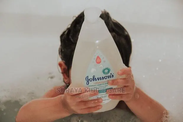 Johnson Cotton Touch Baby Wash · Photo 1