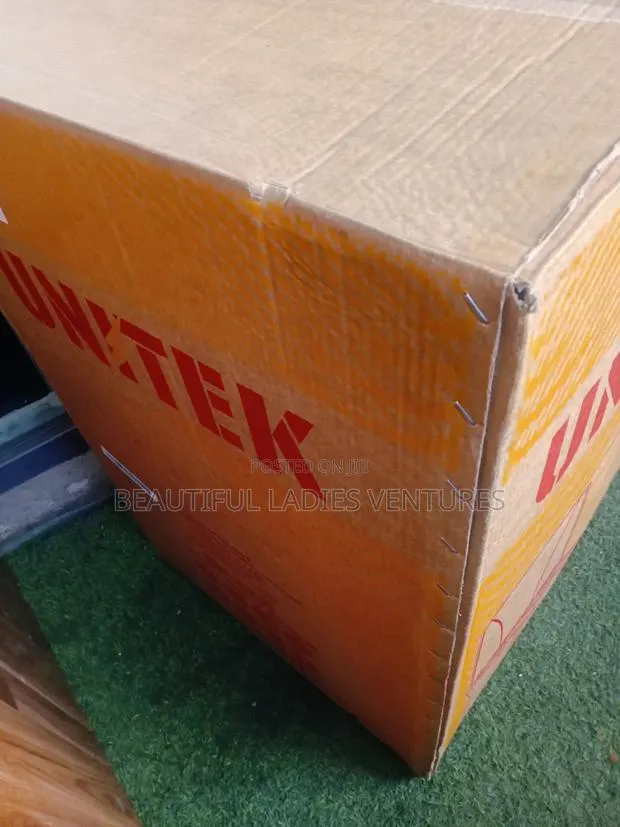 Unitek 3gas Burners +1 Hotplate 50×50 Cooker · Photo 1