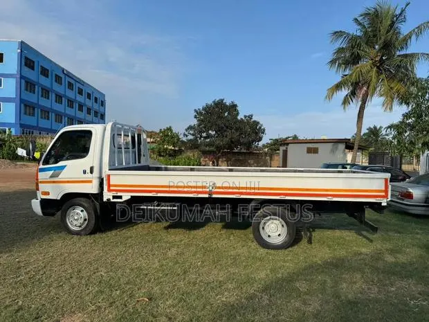 Hyundai Mighty 2 3.5 Tons · Photo 1