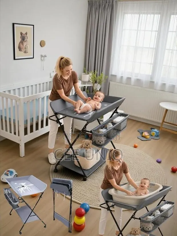 Quality and Durable Baby Changing Station · Photo 1