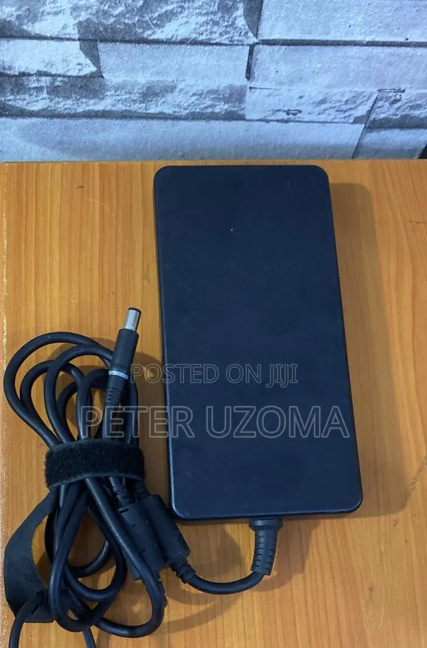 Dell Laptop Charger 240w · Photo 1