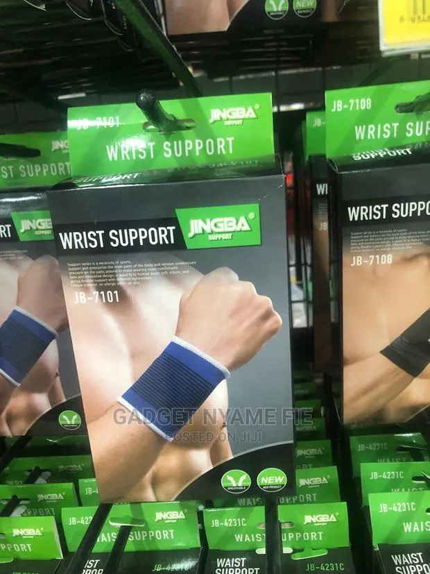 Adjustable Wrist Support · Photo 1