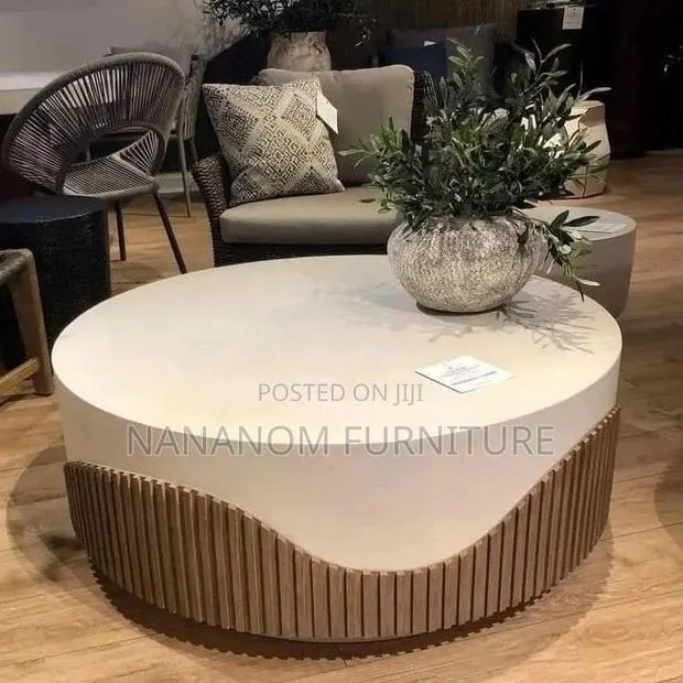 Modern Center Table Available · Photo 1