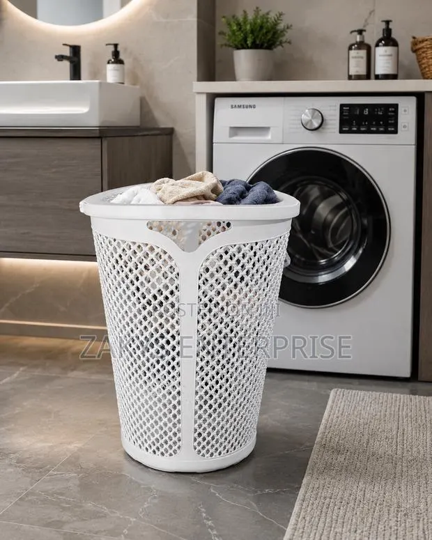 Laundry Basket With Lid · Photo 1