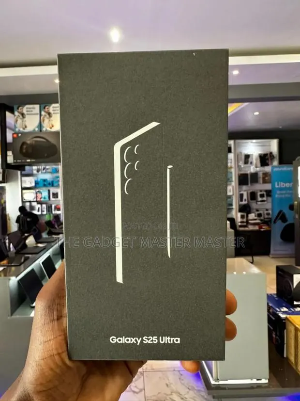 New Samsung Galaxy S25 Ultra 256 GB · Photo 1