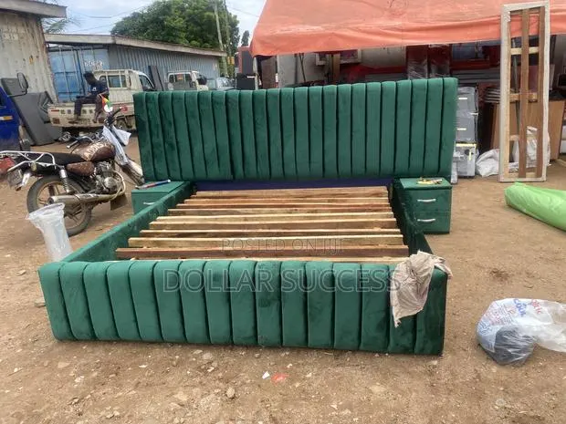 King Size Pattern Bedframe · Photo 1