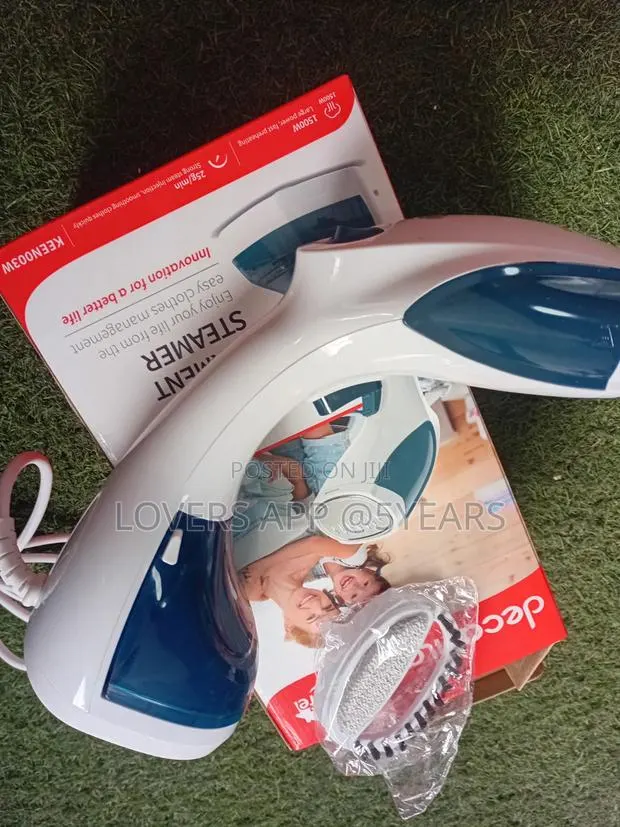 Fast-Heating 1500W Clothes Steamer – Get Ready With Ease · Photo 1