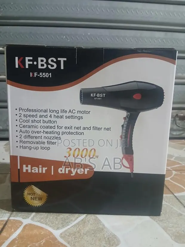 Hair Dryer With Comb · Photo 1