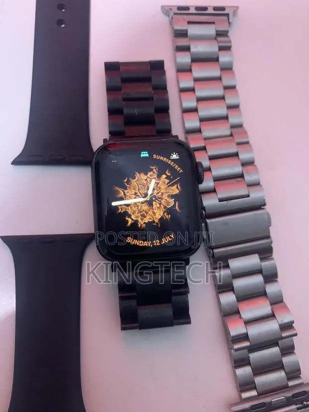 Apple Watch NIKE Series 6 · Photo 1