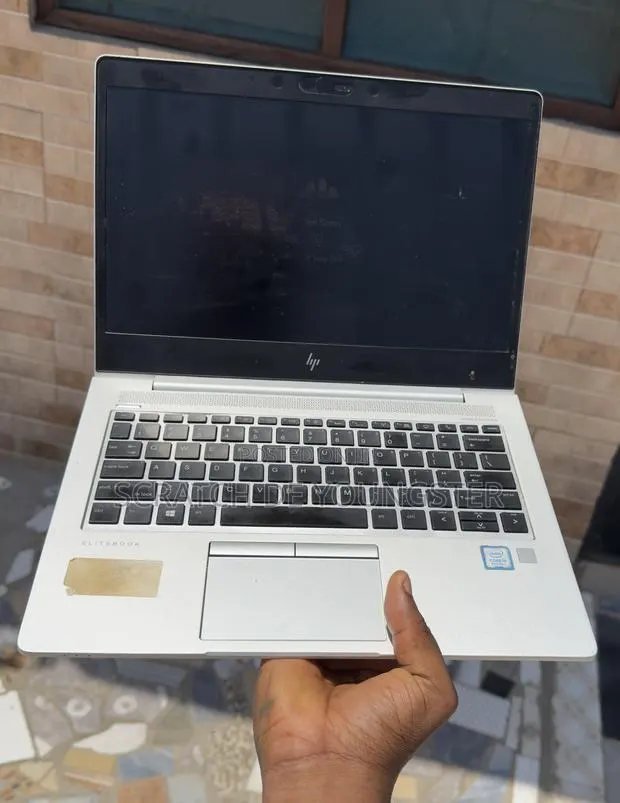 Laptop HP EliteBook 830 G6 8GB Intel Core i5 SSD 256GB · Photo 1