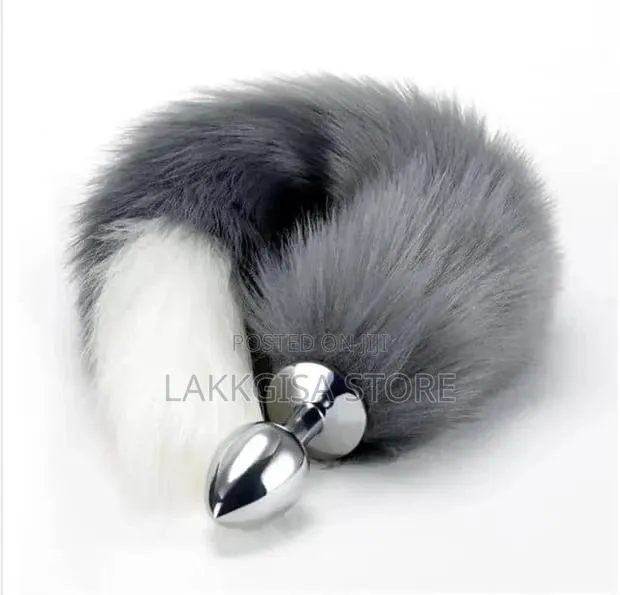 Foxtail Butt Plug · Photo 1