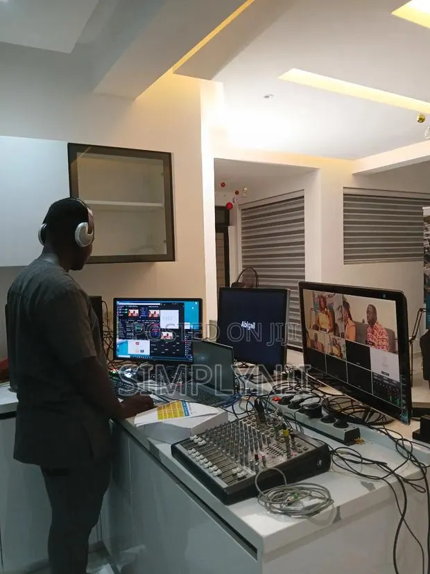 Live Streaming · Photo 1