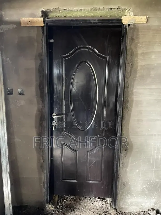 Bedroom Door and Accessories · Photo 1