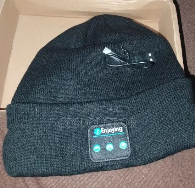 Wireless Bluetooth Hat · Photo 1