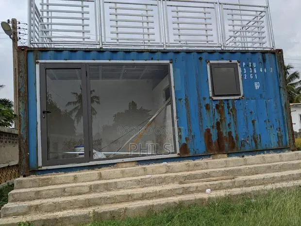 Shipping Container Restaurant · Photo 1