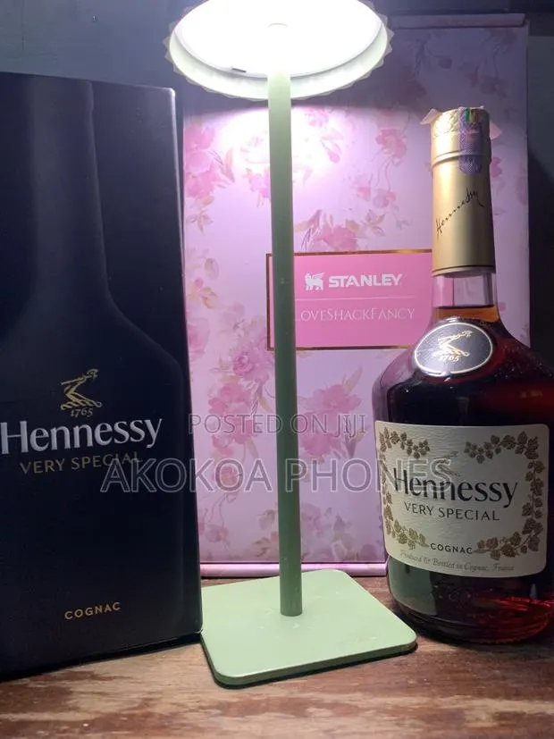 Hennessy V.S · Photo 1