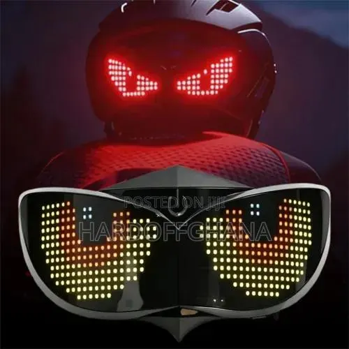 Motorcycle Helmet Smart LED Helmet Light · Photo 1